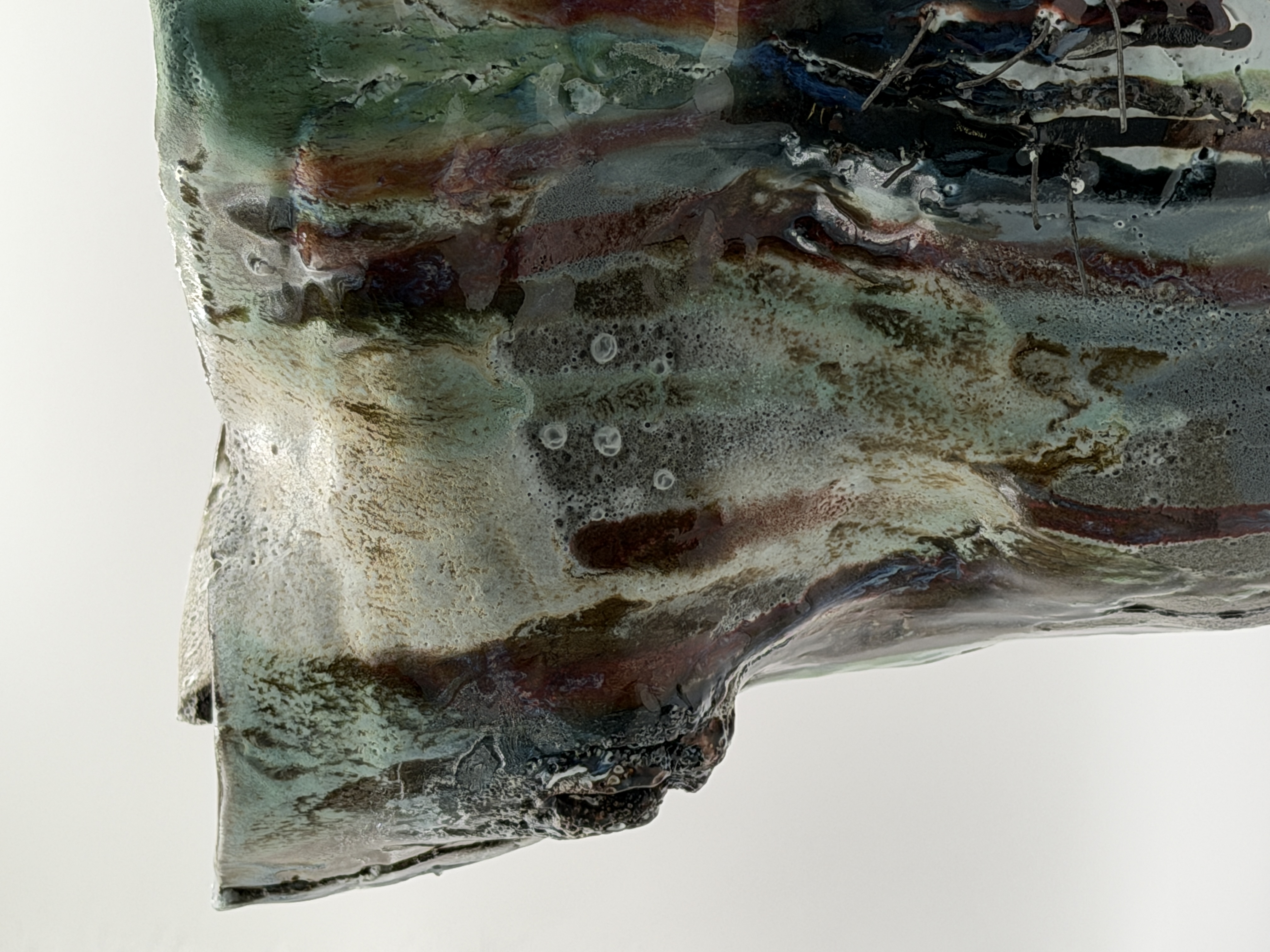 Self V detail — top rim and glaze surface